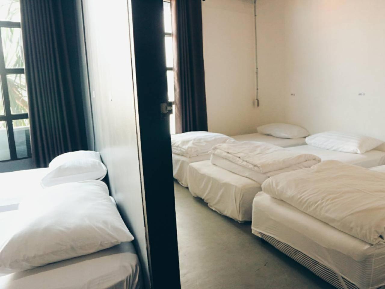 Hugnur Hostel And Coffee Chiang Mai Exterior foto